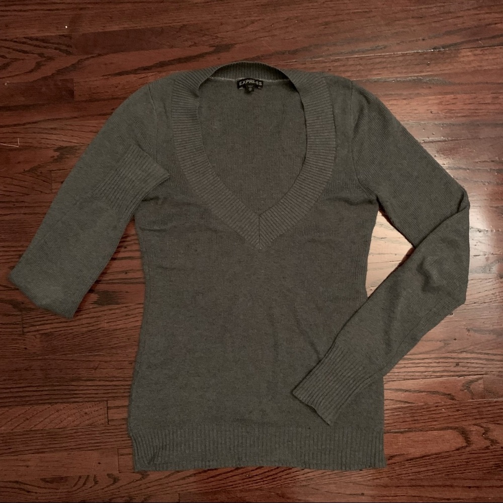 EXPRESS fitted deep V-neck ribbed sweater